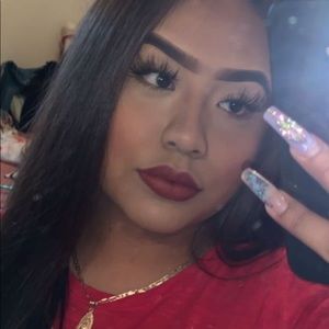 Meet your Posher, Tania